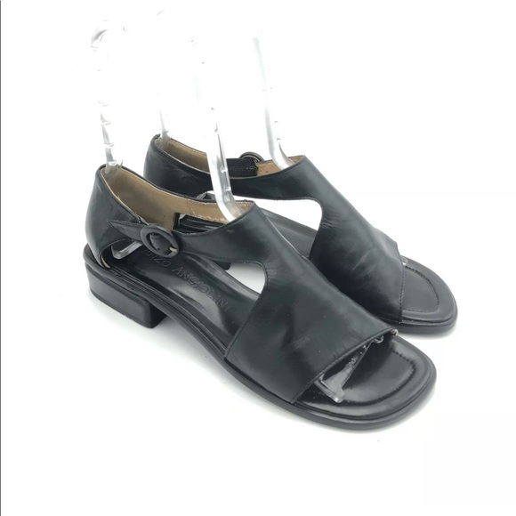 enzo angiolini flat sandals